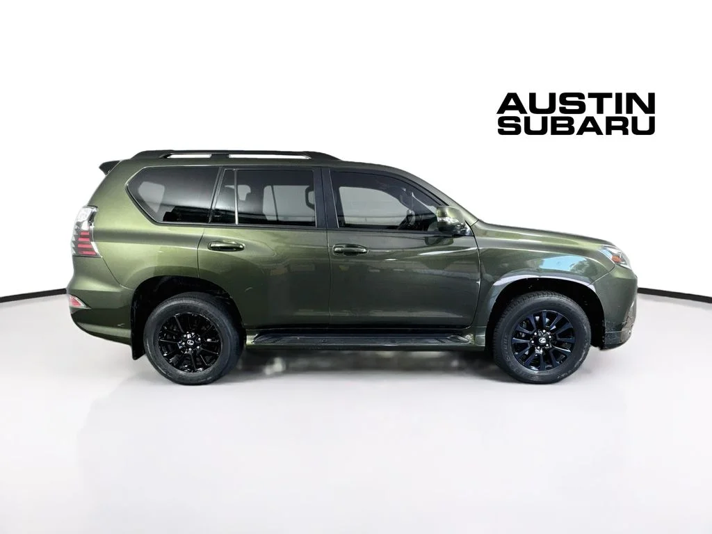 Used 2023 Green Lexus 460 image 8