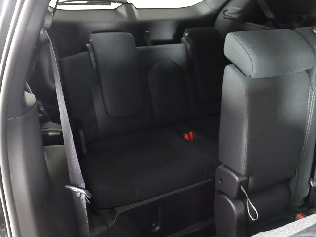 New 2026 Black Mitsubishi ES image 36