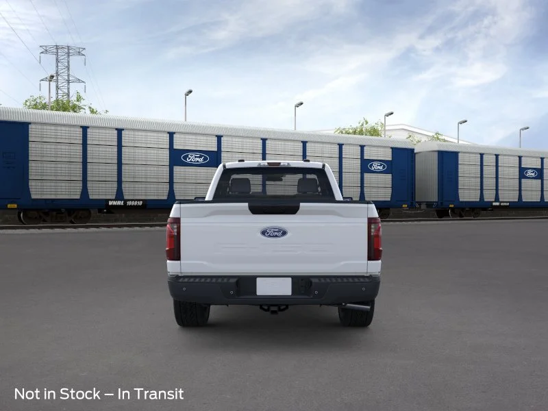 New 2026 Oxford White Ford XL image 5