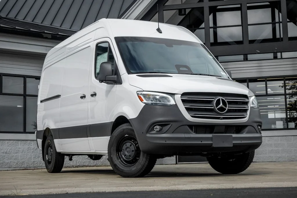New 2026 Arctic White Mercedes-Benz Cargo 144 WB image 1