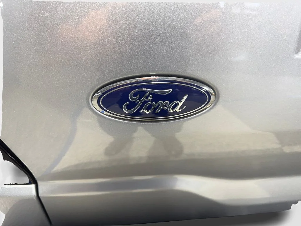 Used 2022 Silver Ford Lariat image 21