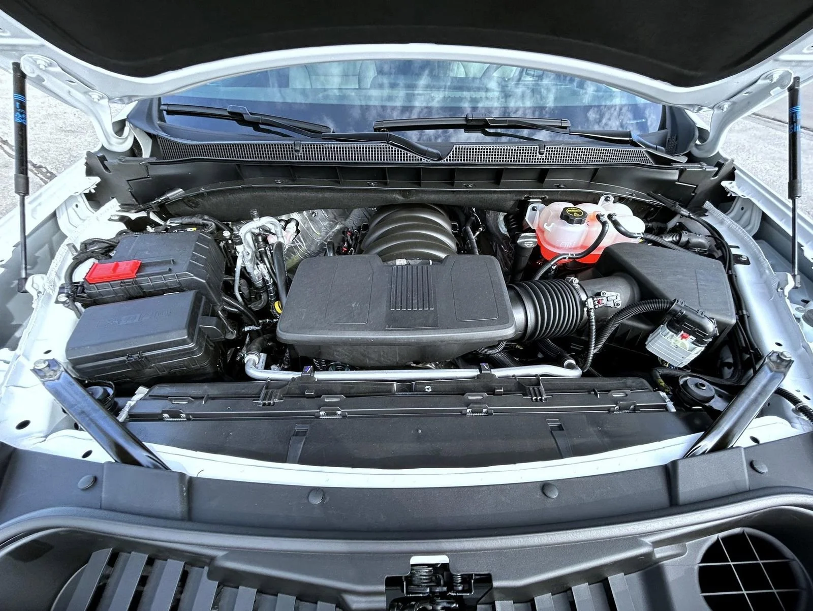 New 2026 Summit White Chevrolet LT image 26