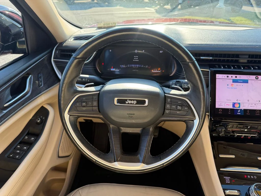 Used 2022 Red Jeep Limited image 9