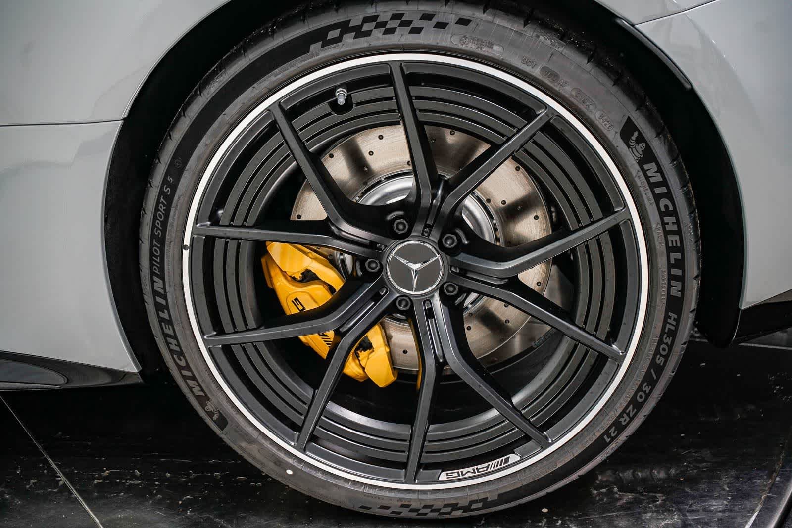 New 2026 MANUFAKTUR Alpine Grey Mercedes-Benz AMG® GT 55 image 10
