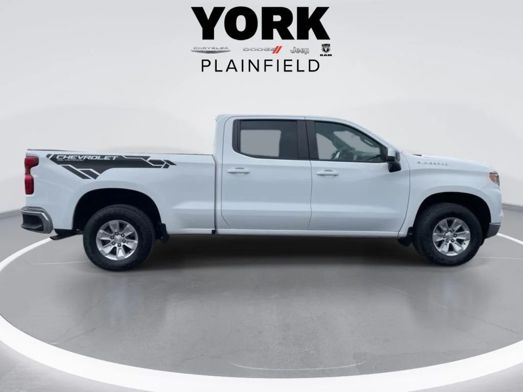 Used 2023 White Chevrolet LT image 6