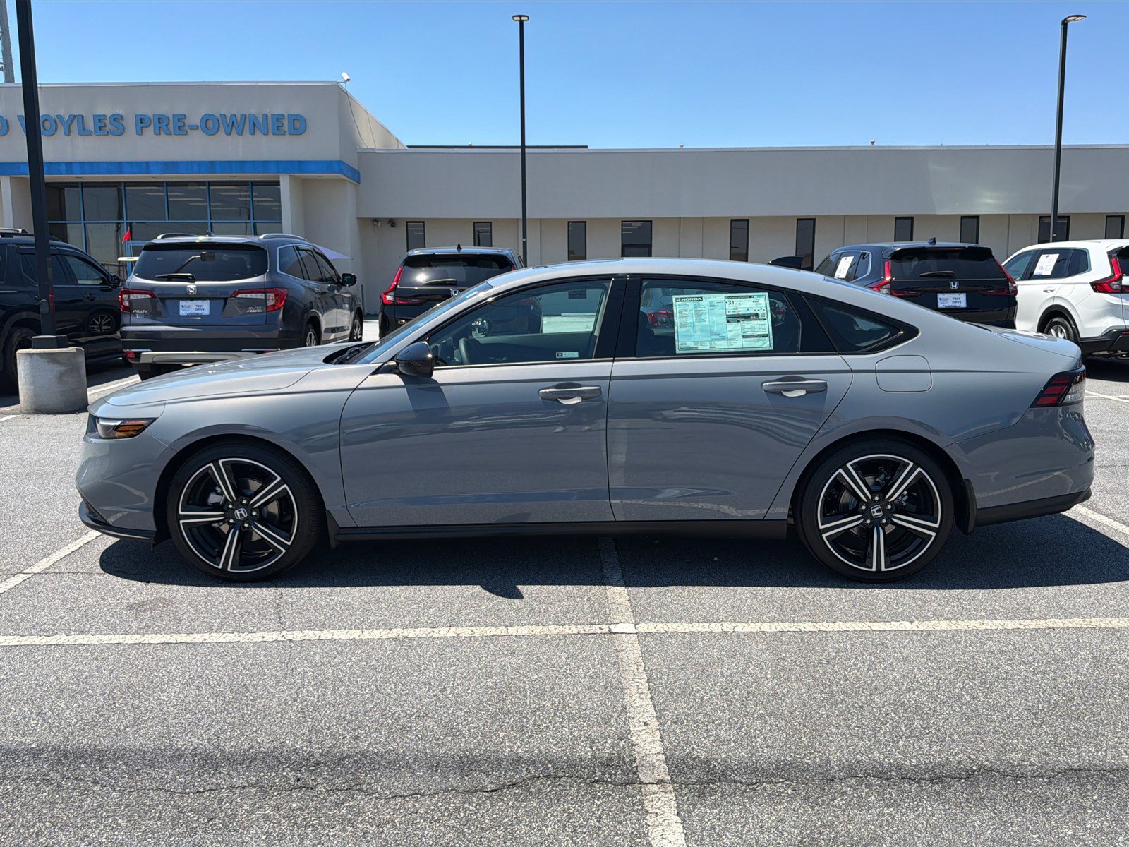 New 2026 Urban Gray Pearl Honda SE image 4