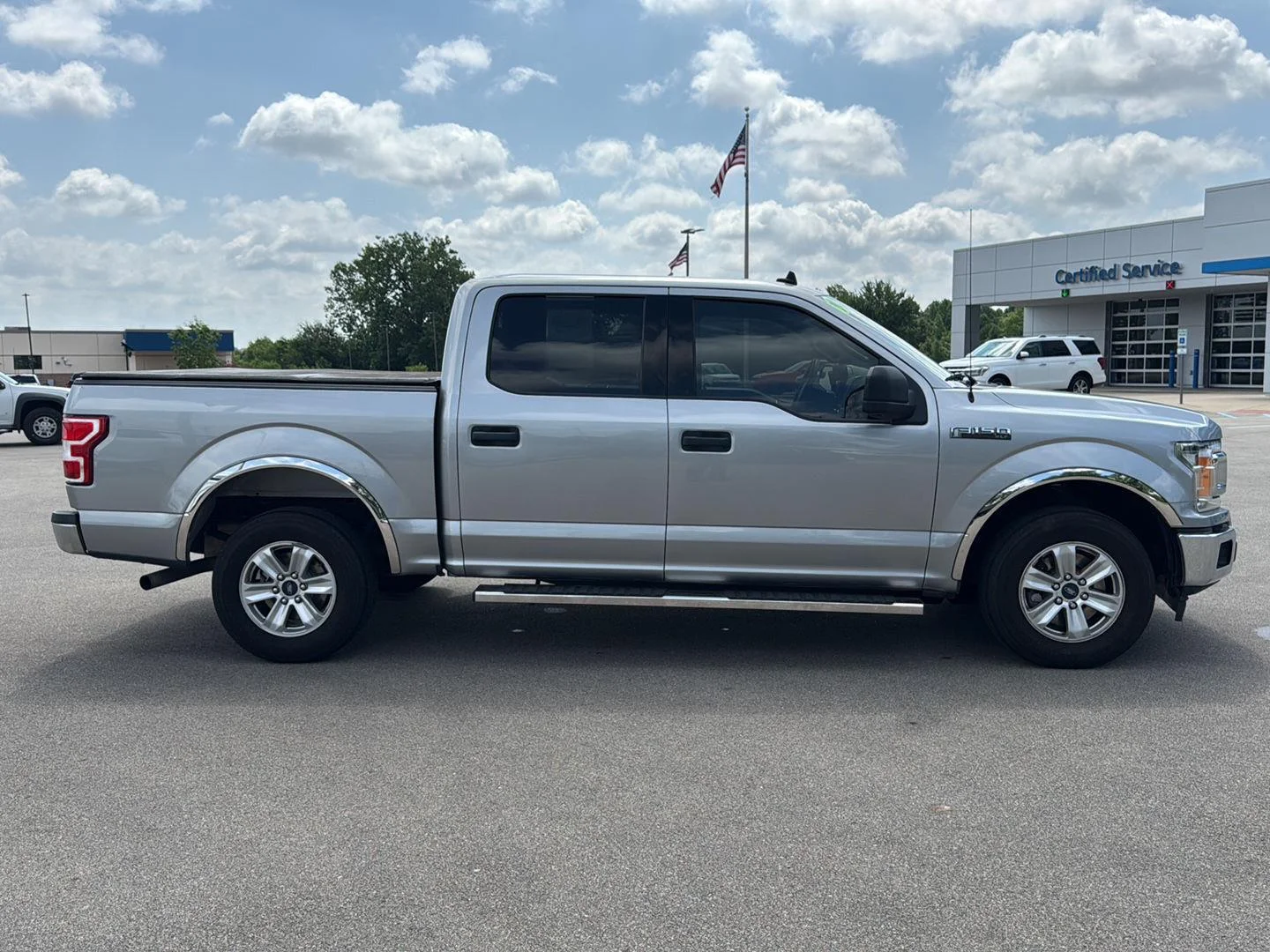 Used 2020 Iconic Silver Ford XLT image 8