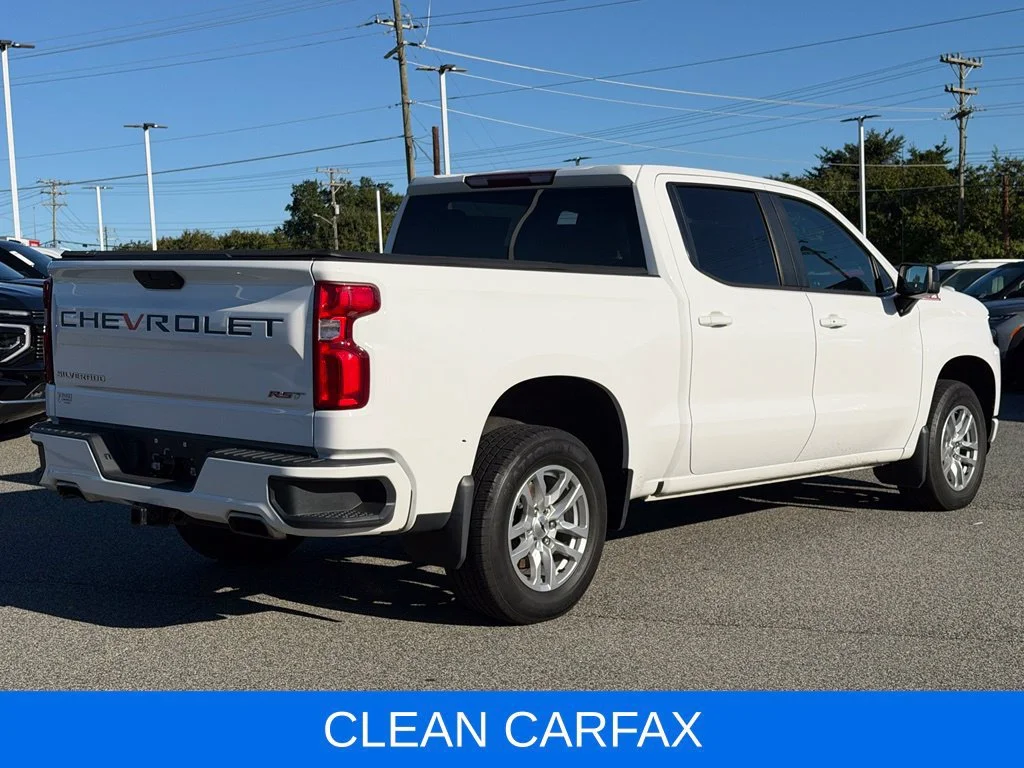 Used 2020 SUMMIT WHITE Chevrolet RST image 2