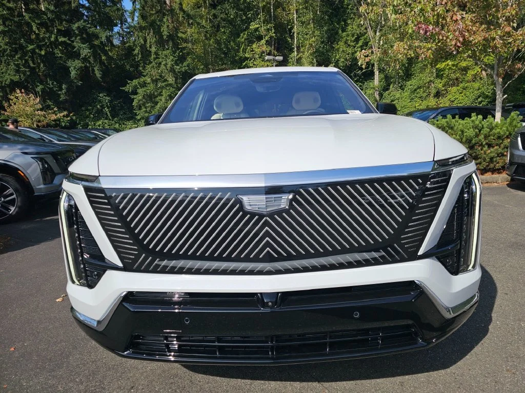 New 2027 Vibrant White Tricoat Cadillac Luxury image 2