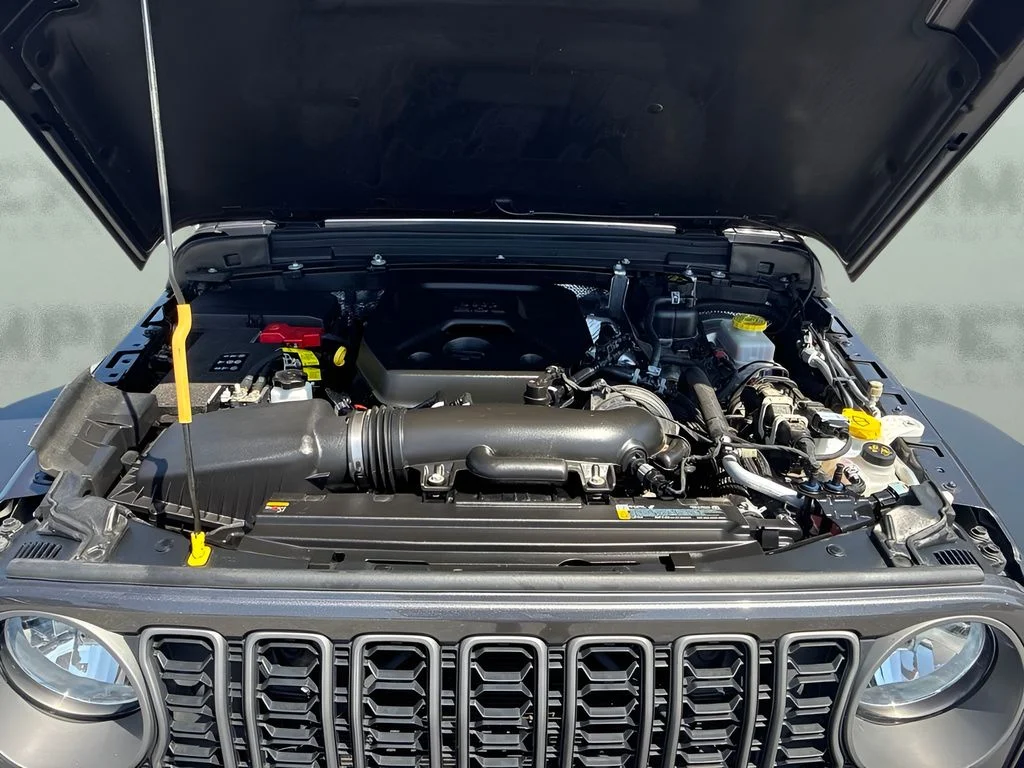 Used 2025 Gray Jeep Sport S image 19
