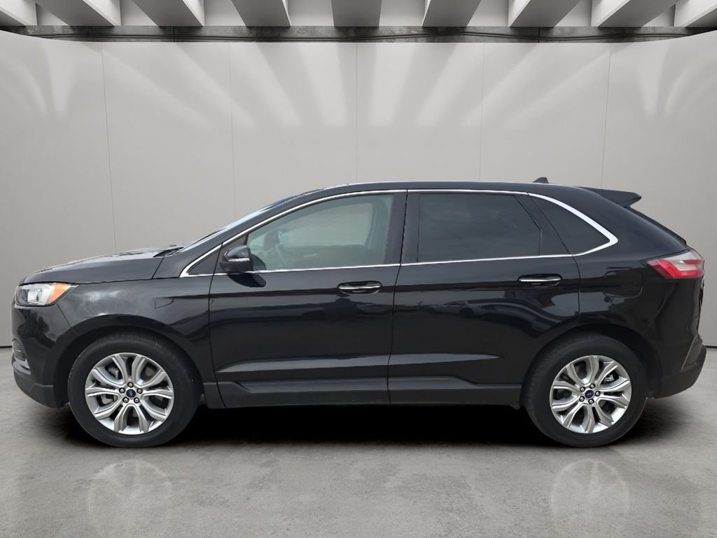 Used 2022 Black Ford Titanium image 2