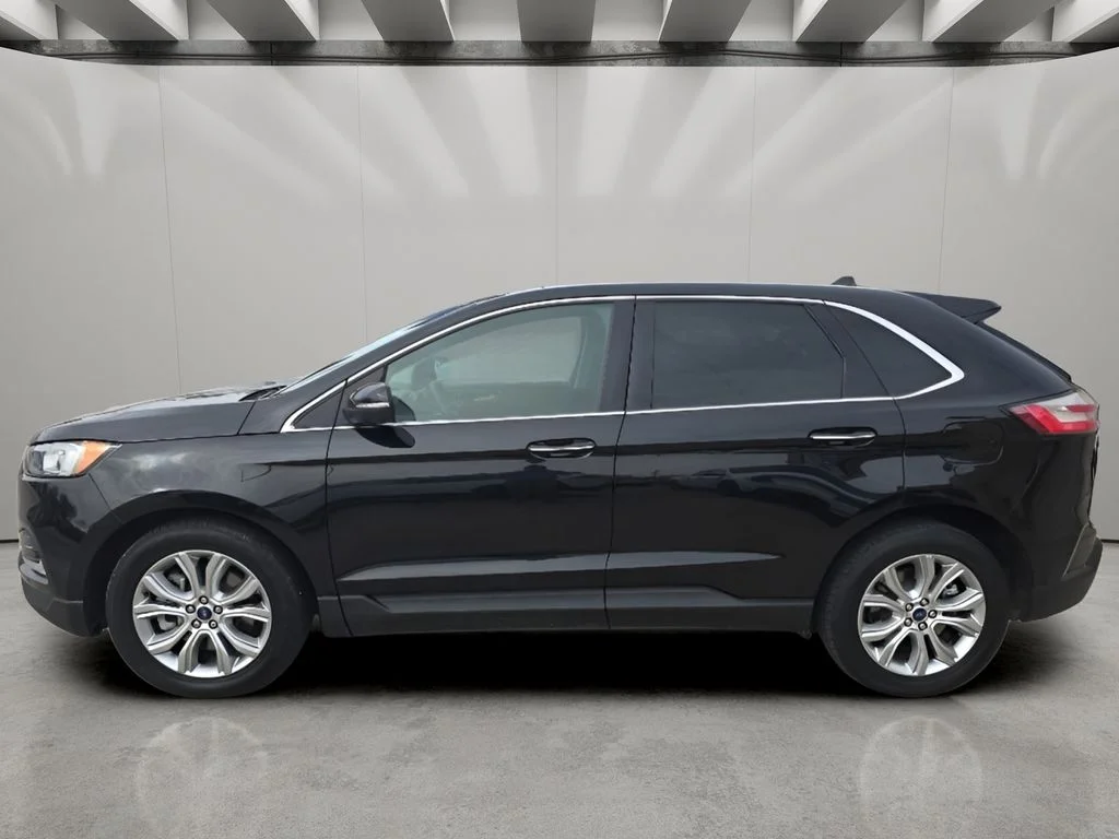 Used 2022 Black Ford Titanium image 2