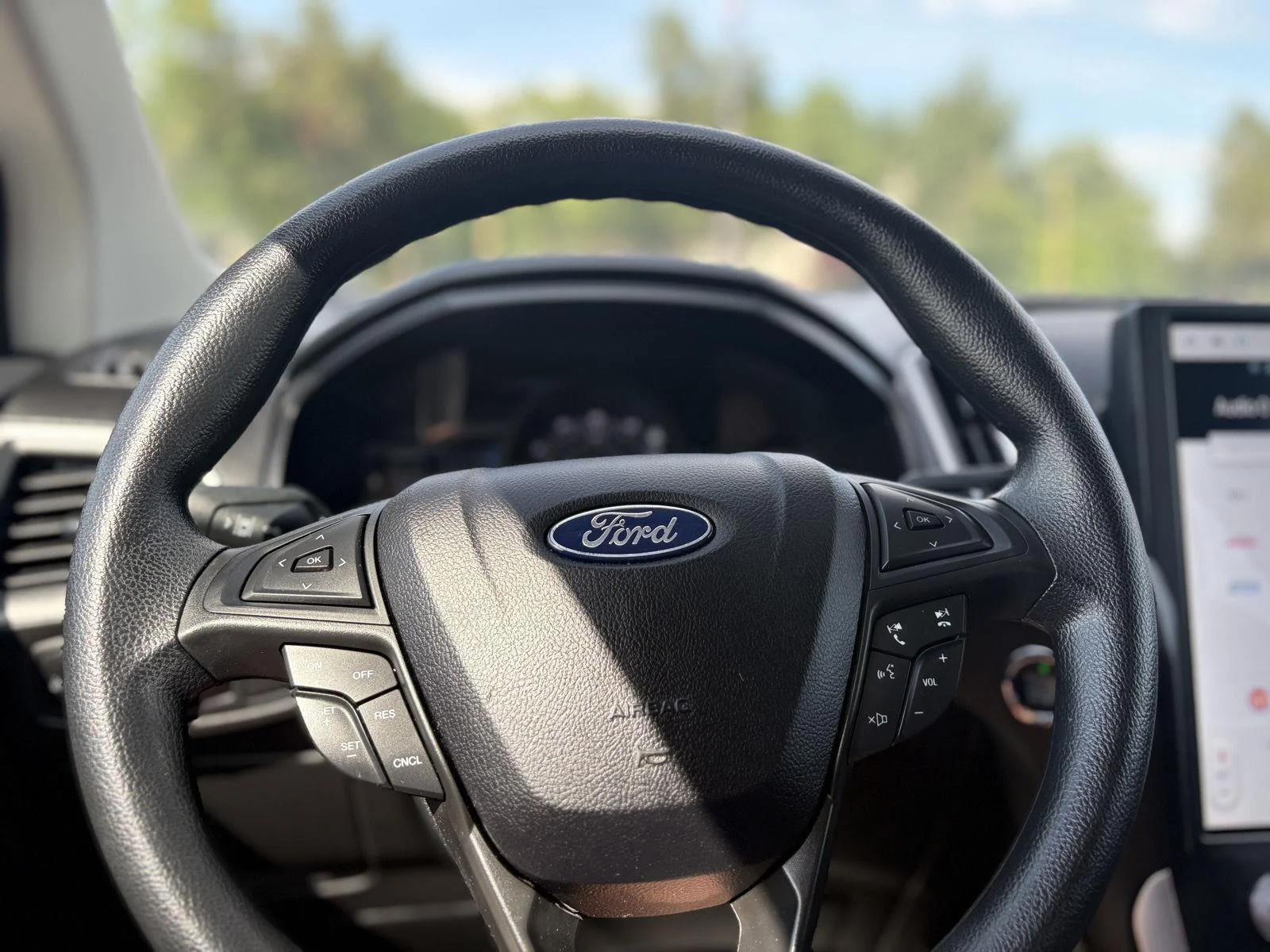 Used 2023 Agate Black Metallic Ford SE image 22