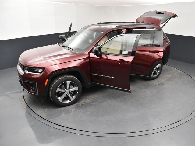 New 2026 Velvet Red Pearl-Coat Exterior Paint Jeep Limited image 27