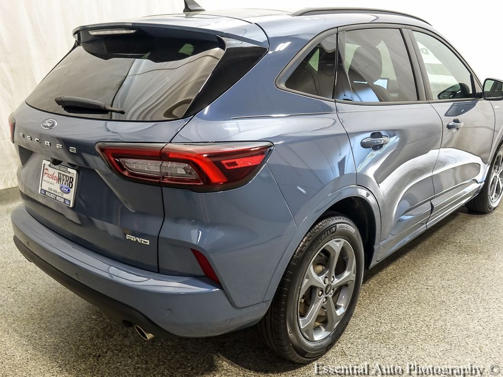 Used 2024 Vapor Blue Ford ST-Line image 9