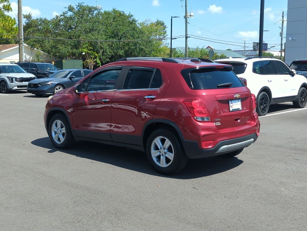 Used 2018 Red Chevrolet LT image 5