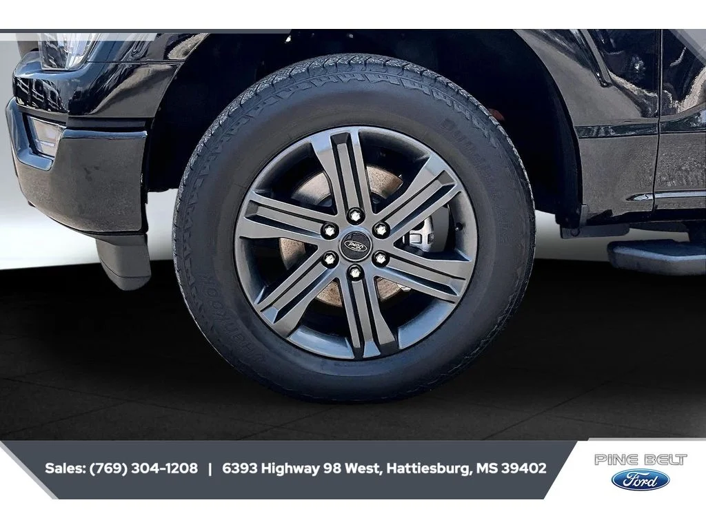 Certified Used 2023 Agate Black Metallic Ford XLT image 7