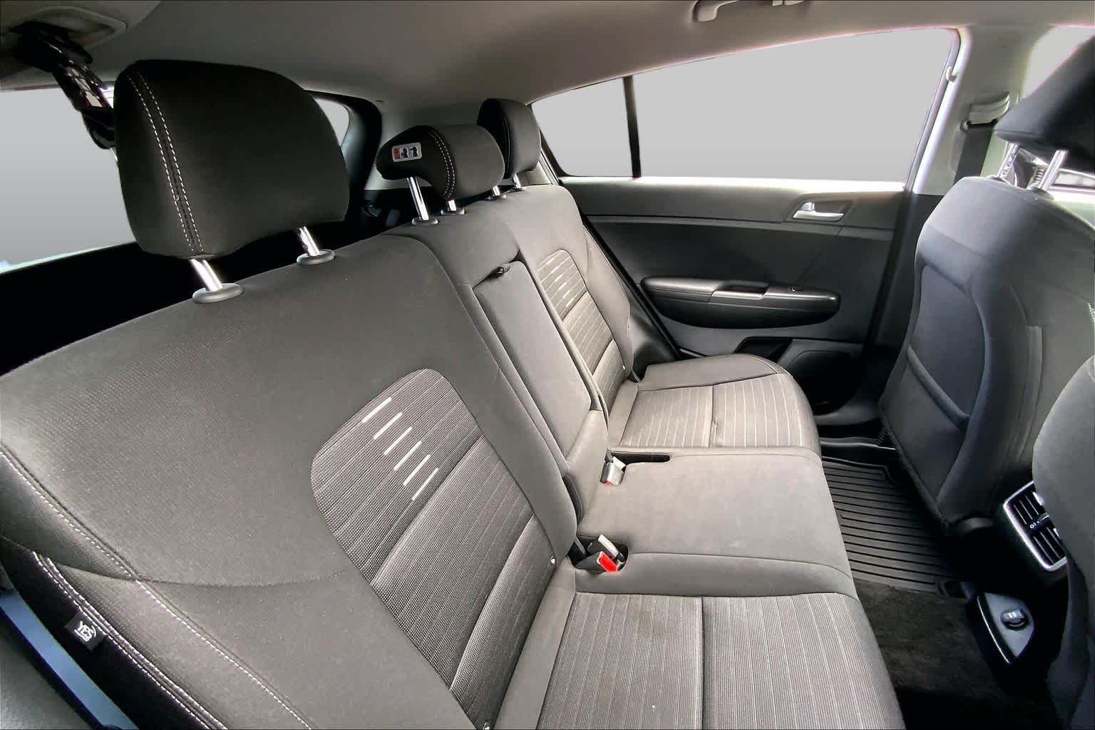 Used 2019 Pacific Blue Kia LX image 18