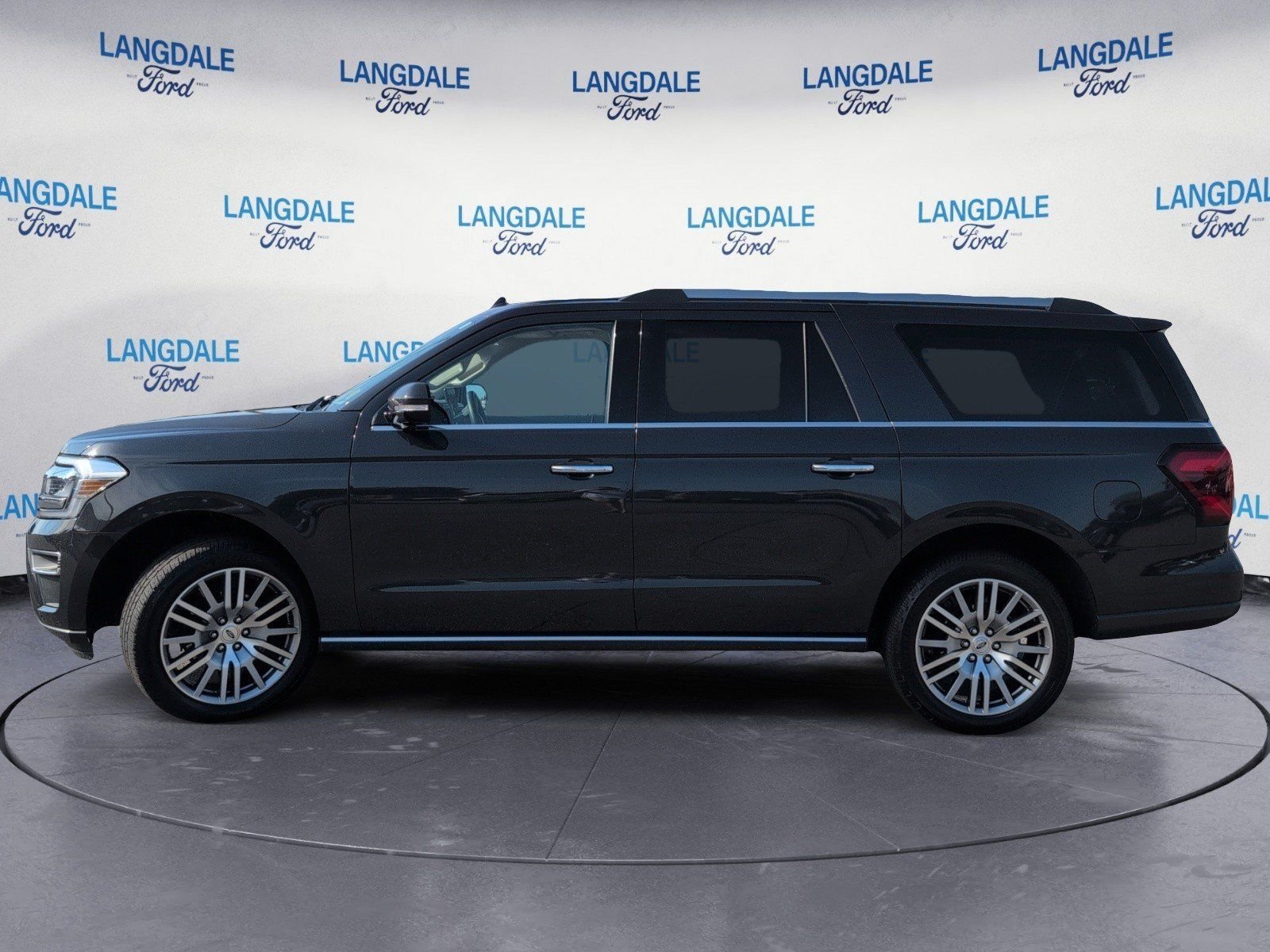 Used 2023 Dark Matter Metallic Ford Limited image 10