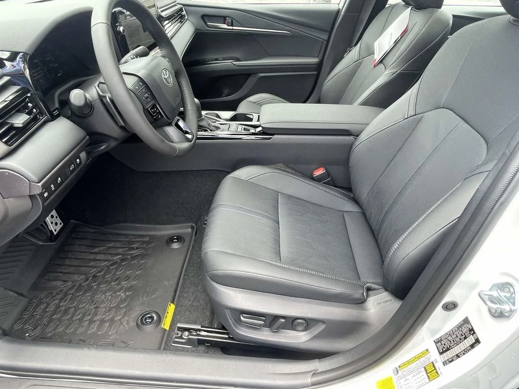 Used 2026 Wind Chill Pearl Toyota XSE image 13
