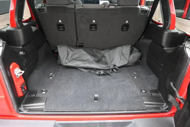 Used 2024 Red Jeep Sport S image 25