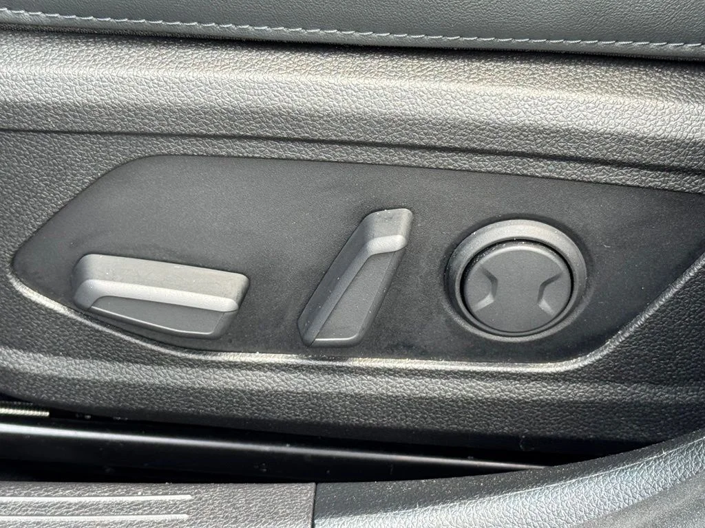 Used 2022 Blue Kia GT-Line image 20