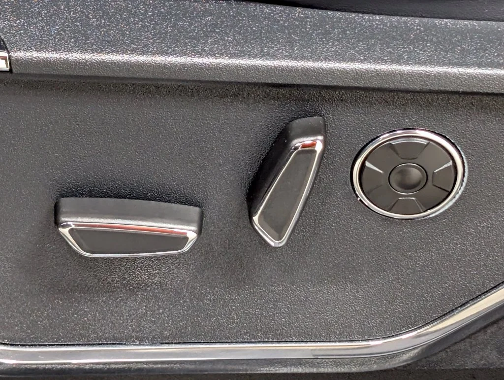 Certified Used 2024 Carbonized Gray Metallic Ford Platinum image 18