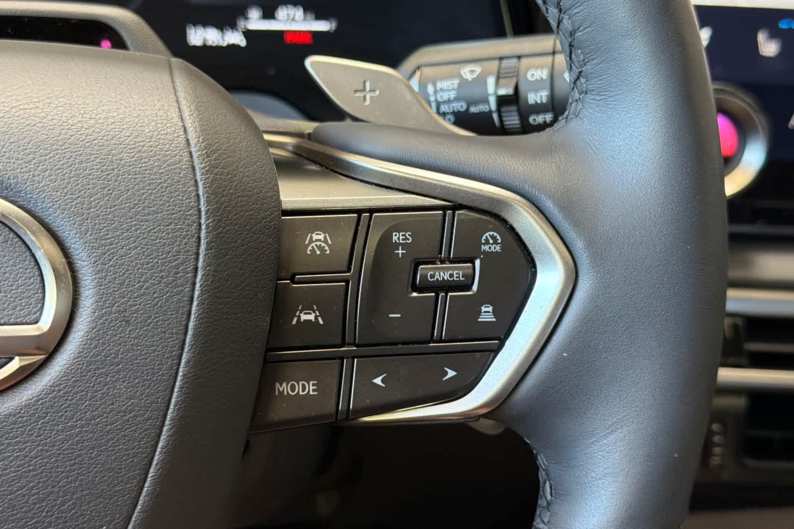 2026 Lexus RX Hybrid 350h - Photo 27
