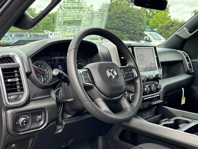New 2026 Diamond Black Crystal Pearlcoat RAM Express image 16