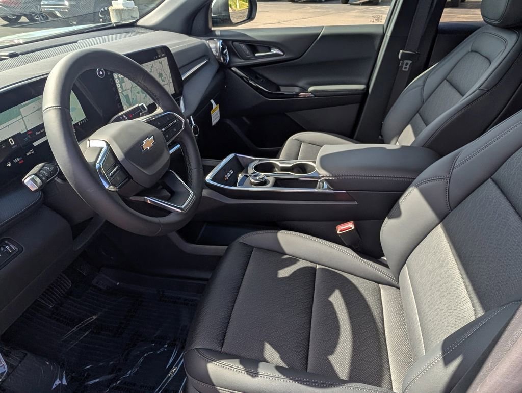 2026 Chevrolet Equinox LT - Photo 6
