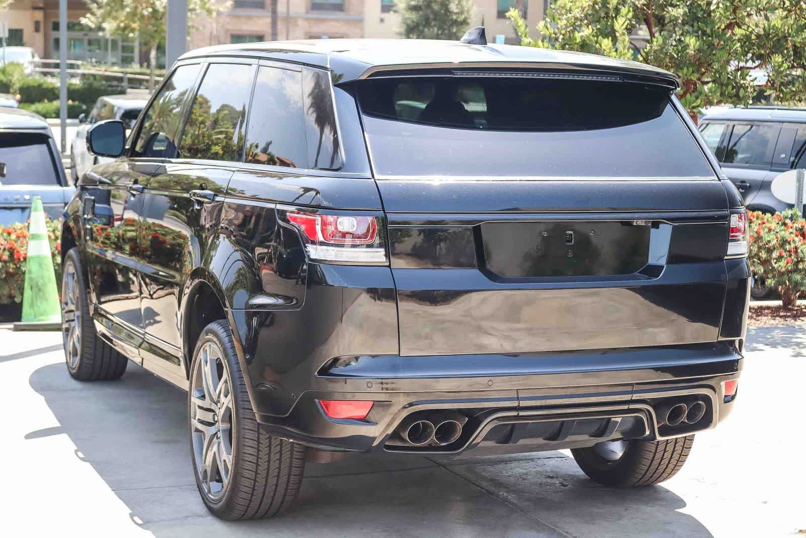 Used 2017 Black Land Rover SVR image 4