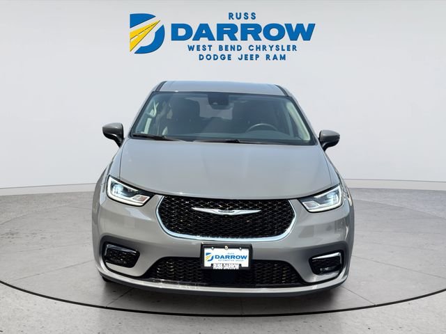 Used 2023 White Chrysler Touring L image 8