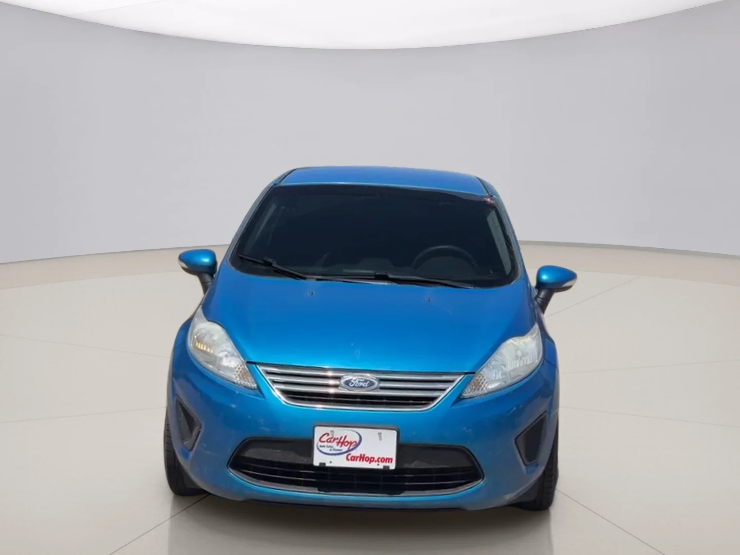 Used 2013 Blue Ford SE image 2