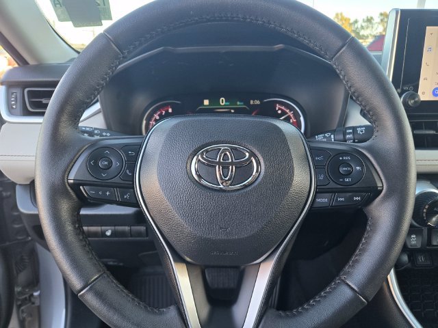 Used 2024 Silver Toyota XLE image 20