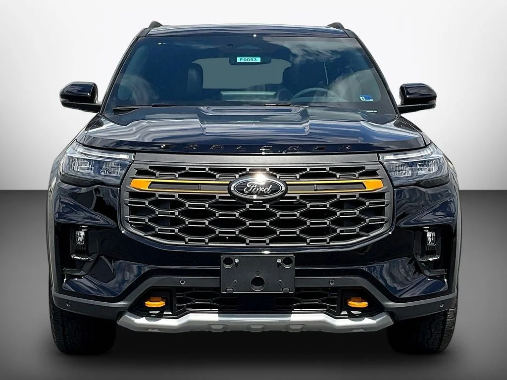 New 2026 Agate Black Metallic Ford Tremor® image 14