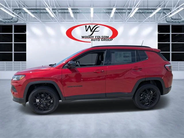 New 2026 Red Hot Pearl-Coat Exterior Paint Jeep Latitude image 6