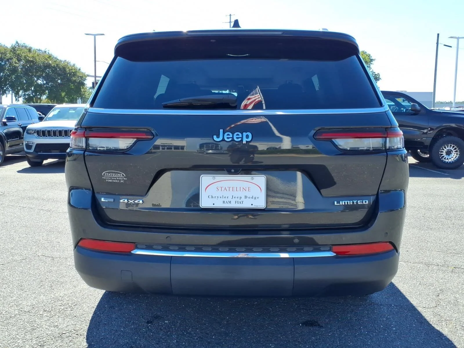 Used 2021 Rocky Mountain Pearlcoat Jeep Limited image 18
