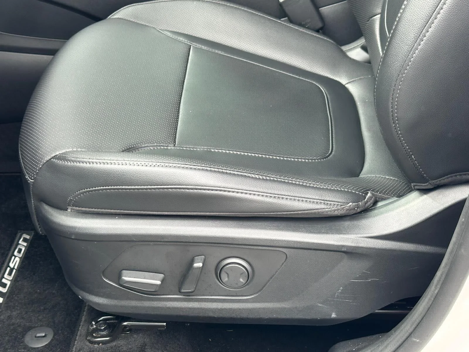 Used 2023 Serenity White Pearl Hyundai SEL image 11