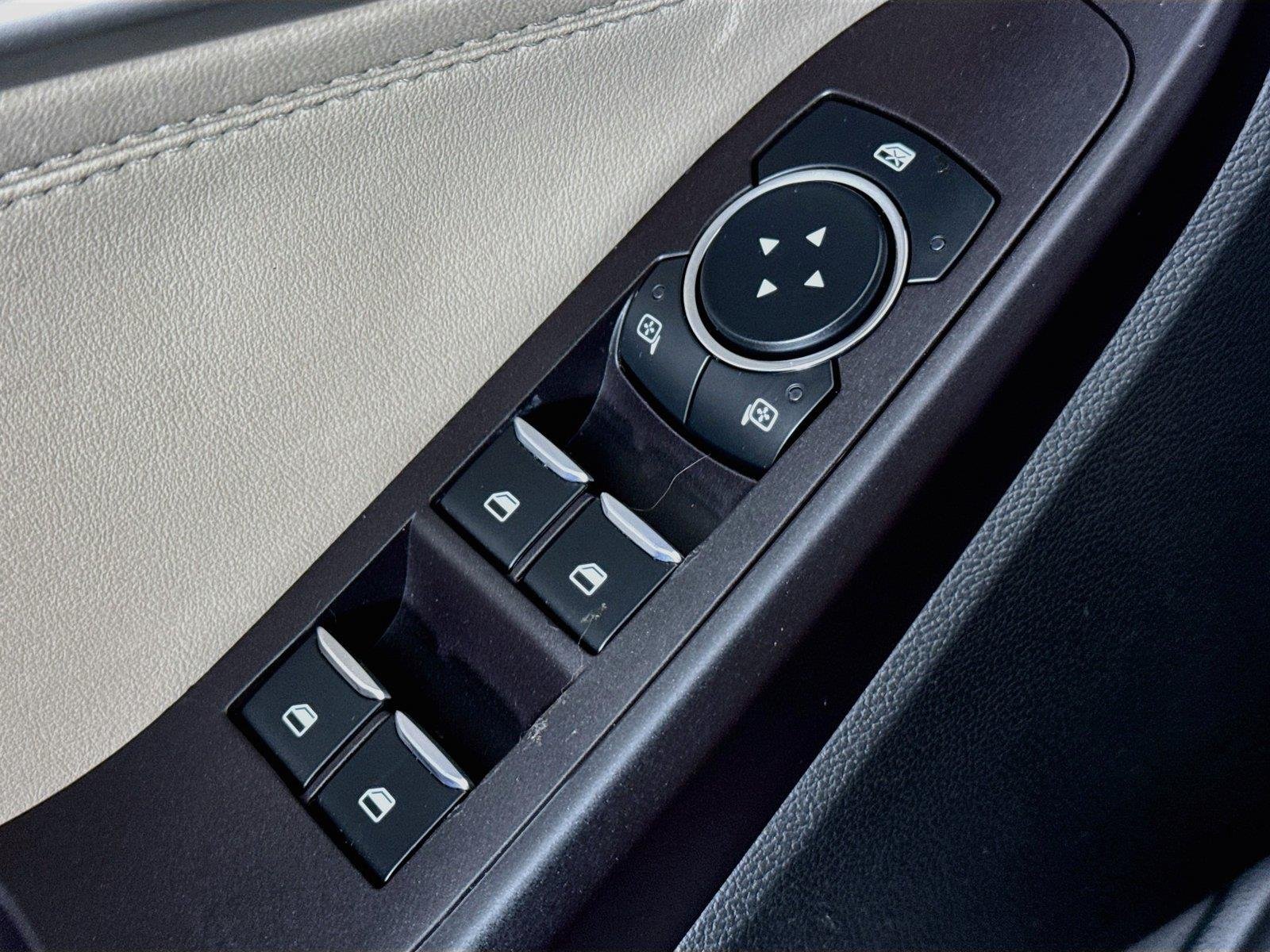 Used 2020 Star White Metallic Tri-Coat Ford XLT image 26