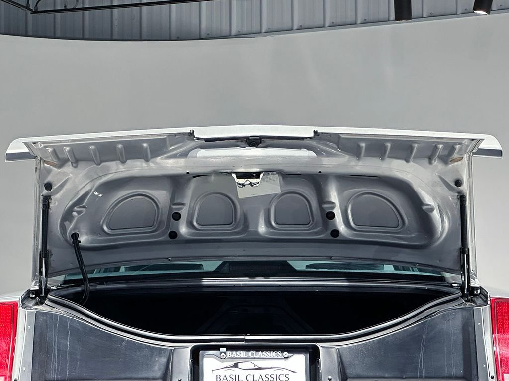 Used 1987 Gray Chevrolet  image 34