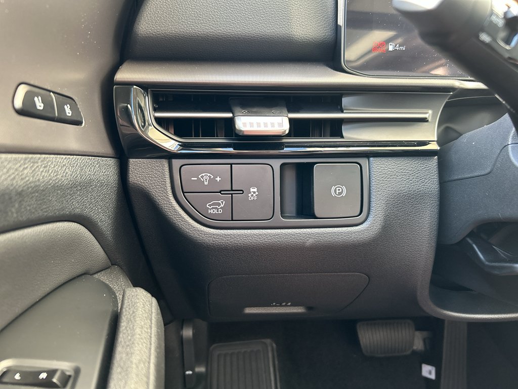 New 2026 Glacial White Pearl Kia SX Prestige image 27