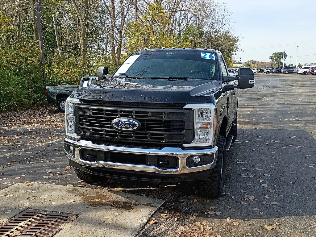 Used 2026 Agate Black Ford XL image 7