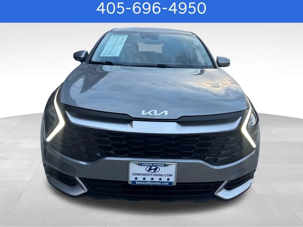 Pre-Owned 2023 Kia Sportage Hybrid LX
