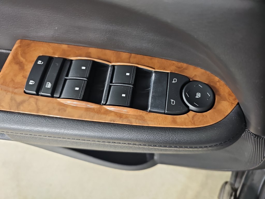 Used 2012 Cyber Gray Metallic Buick Leather image 34