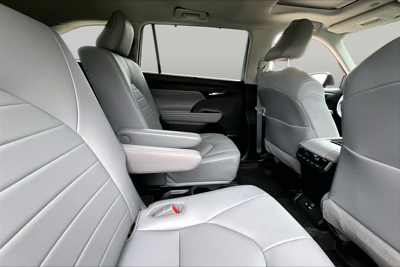Used 2021 Magnetic Gray Metallic Toyota XLE image 20