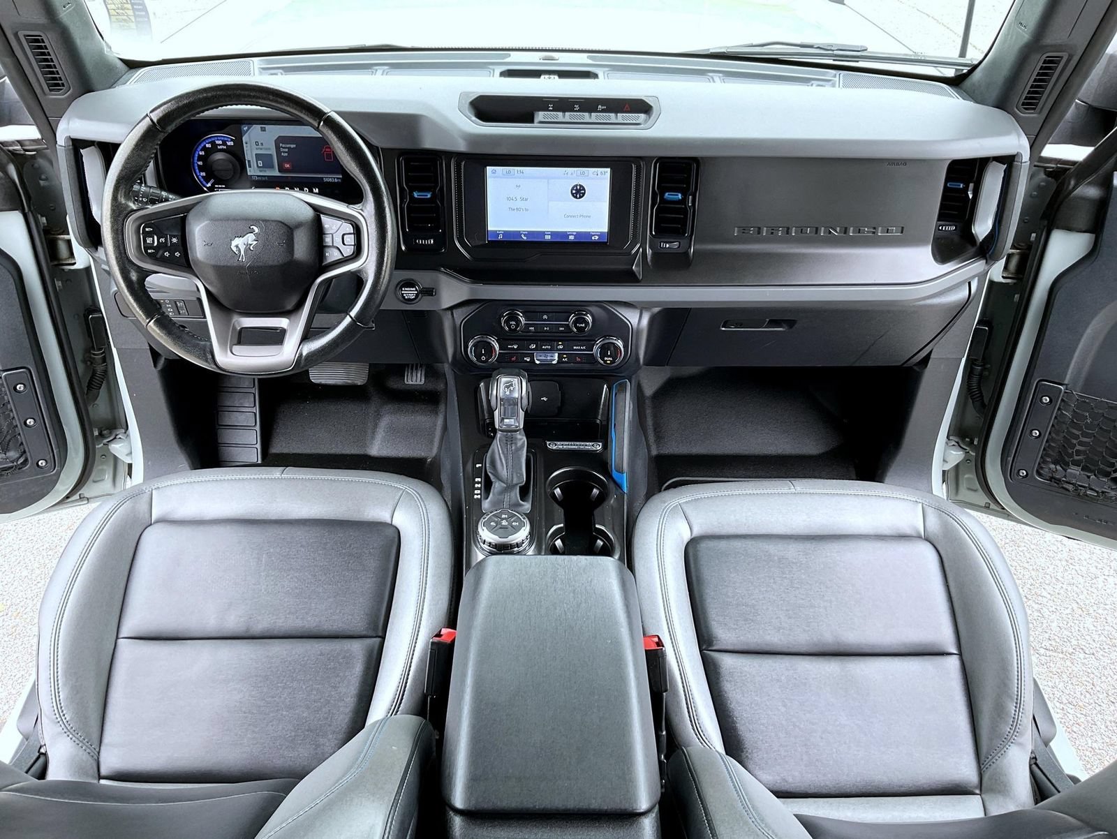 2022 Ford Bronco 4-Door Black Diamond - Photo 12