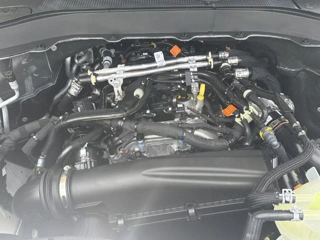 New 2026 Star White Metallic Tri-Coat Ford Active image 27