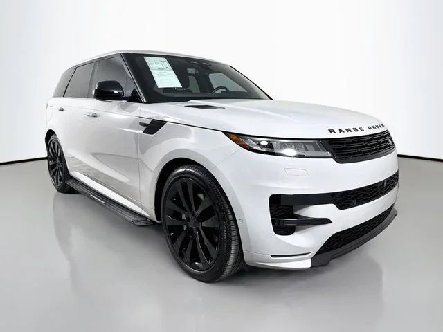 Used 2026 Gray Land Rover Dynamic SE image 3