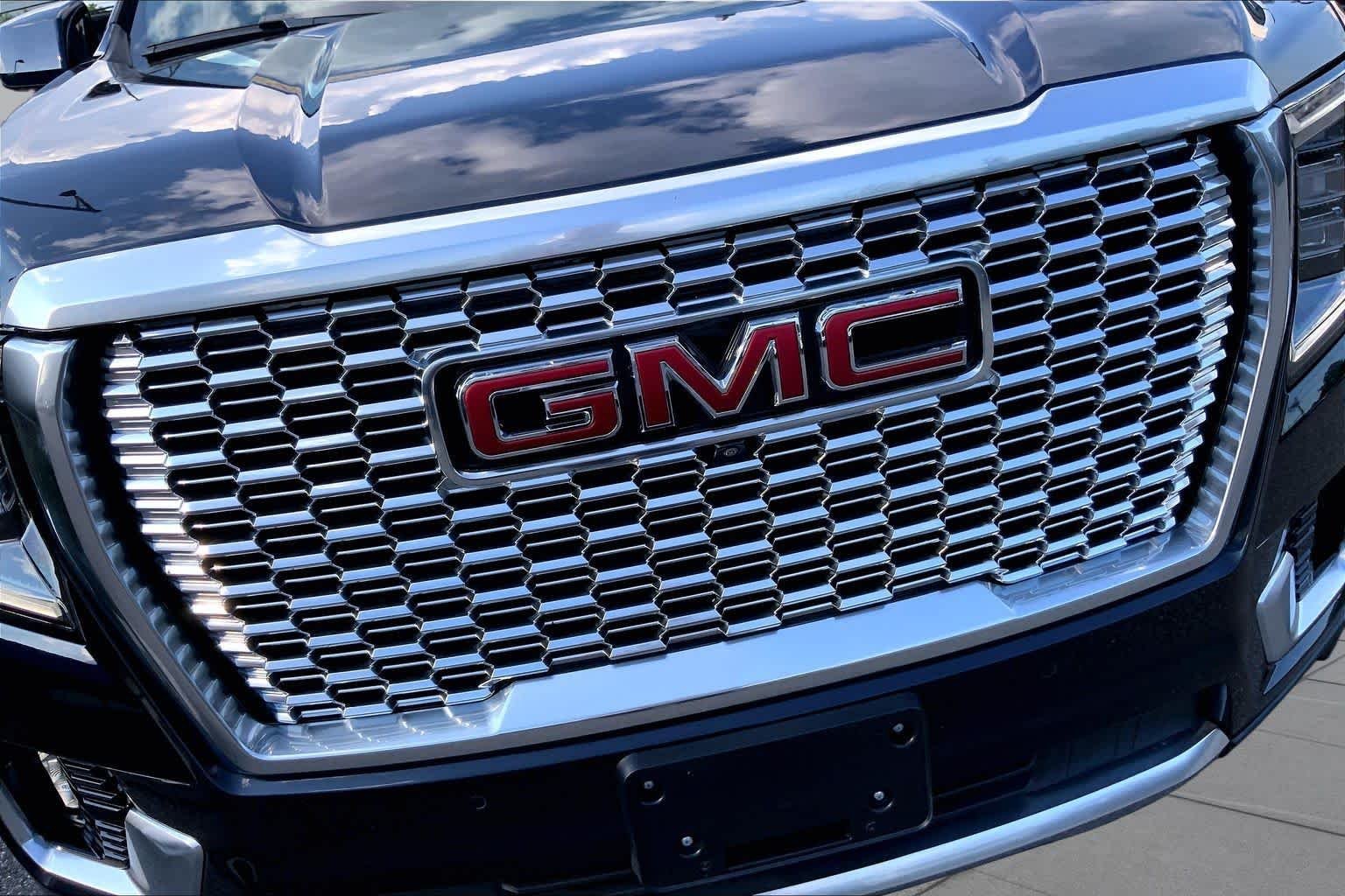 Used 2024 Midnight Blue Metallic GMC Denali image 32