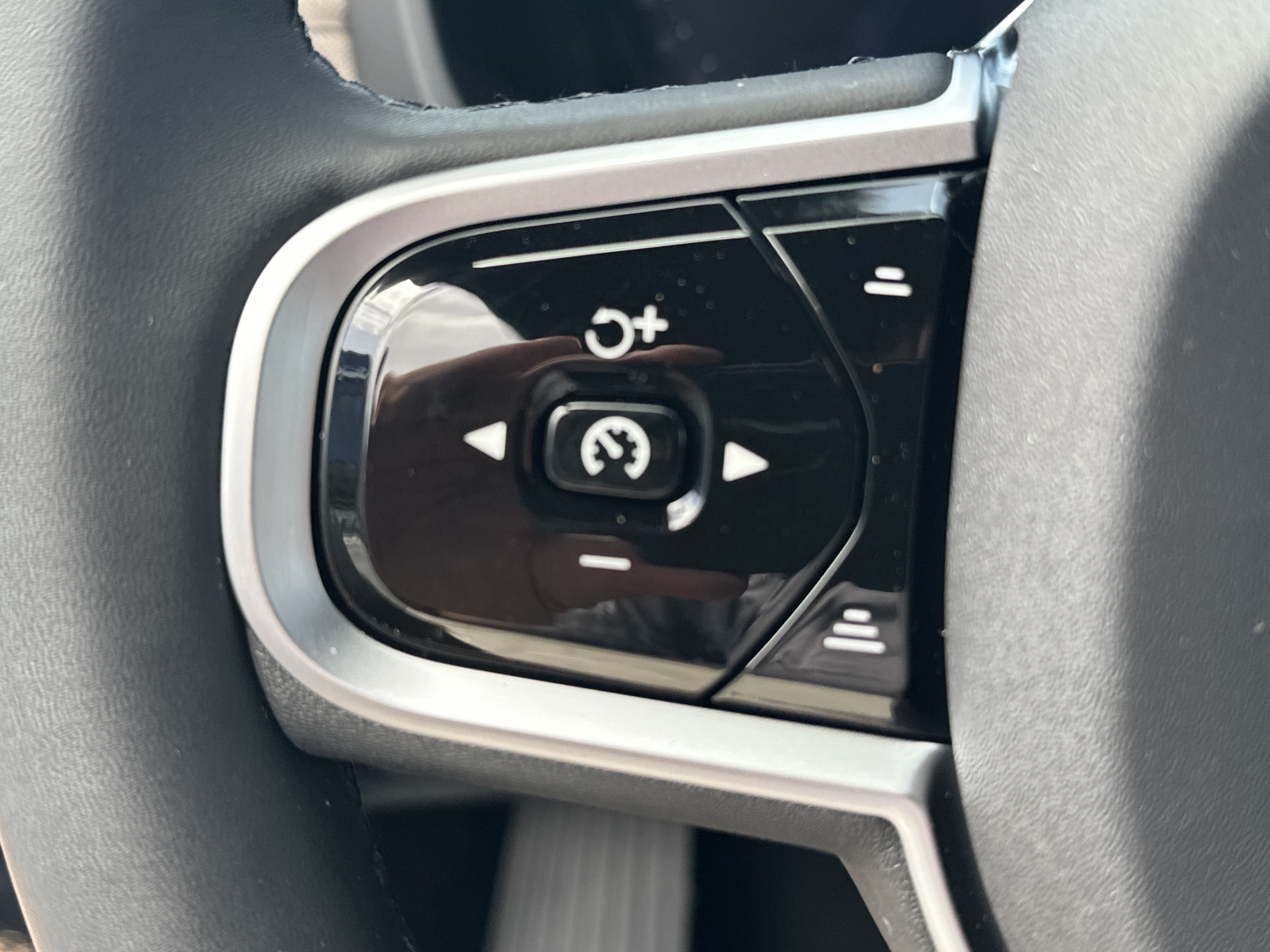 New 2026  Volvo Ultra image 22
